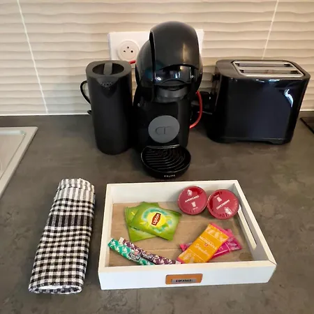 Apartment Ideal Pro I Centre-ville & Parking Gratuit *