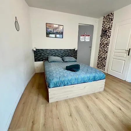 Ideal Pro I Centre-ville & Parking Gratuit Apartment
