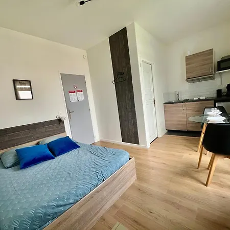 Apartment Ideal Pro I Centre-ville & Parking Gratuit Chatellerault