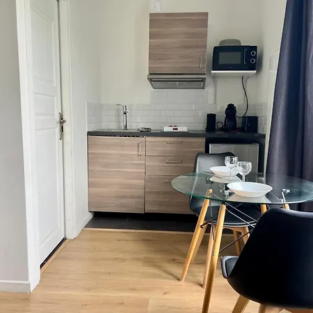 Apartment Ideal Pro I Centre-ville & Parking Gratuit *