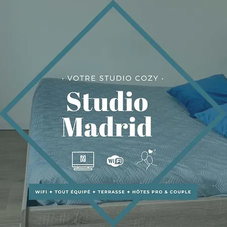 Ideal Pro I Centre-ville & Parking Gratuit Apartment Chatellerault