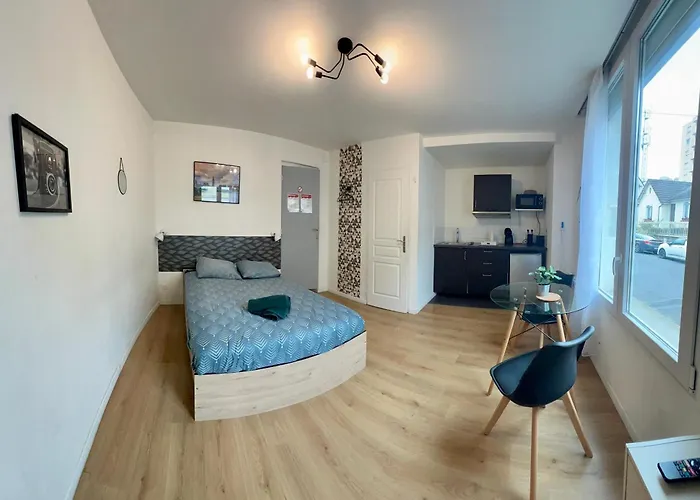 Apartamento Ideal Pro I Centre-ville & Parking Gratuit Châtellerault