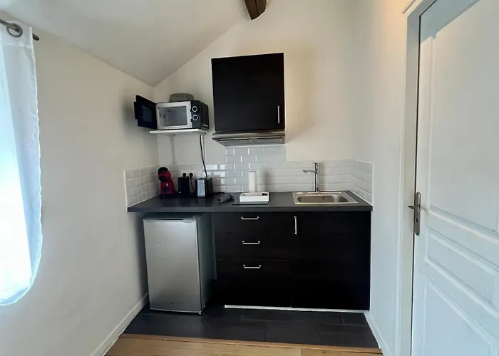 Ideal Pro I Centre-ville & Parking Gratuit Apartment