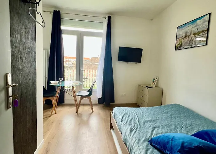 Ideal Pro I Centre-ville & Parking Gratuit Apartamento Châtellerault