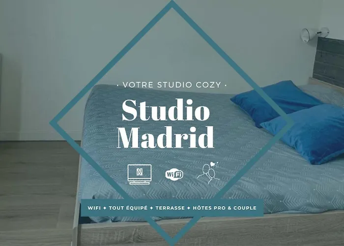 Ideal Pro I Centre-ville & Parking Gratuit Apartment Chatellerault